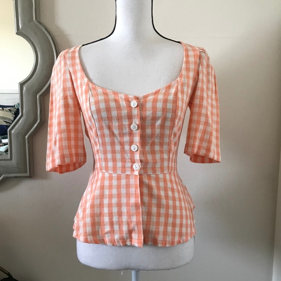 UO Penrose Linen Button-Front Peplum Top - Picture 1 of 7